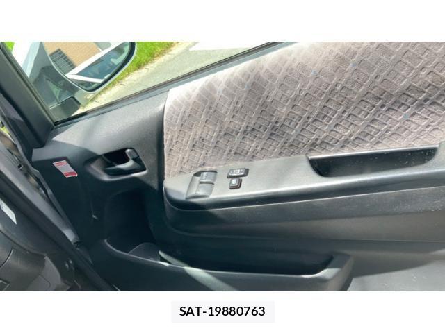 Toyota HIACE VAN 2008-11 7272000-16