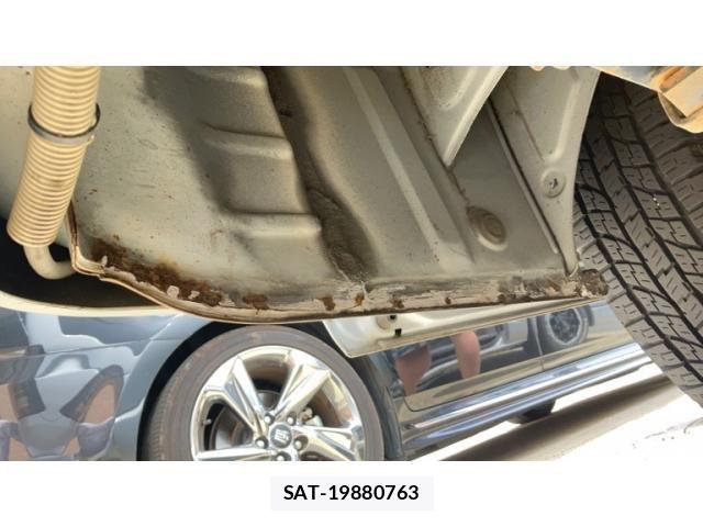 Toyota HIACE VAN 2008-11 7272000-27