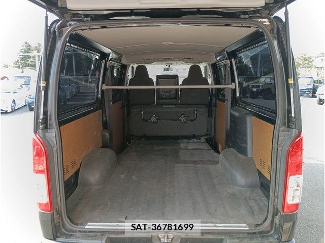 Toyota HIACE VAN 2021-10 7261848-10
