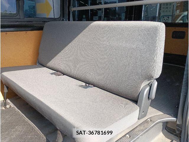 Toyota HIACE VAN 2021-10 7261848-15