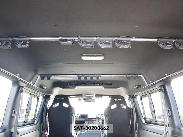Toyota HIACE VAN 2019-01 7271996-10