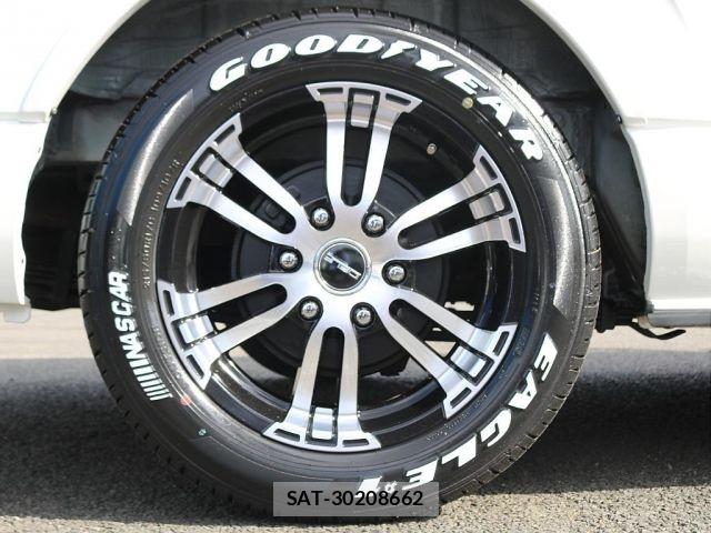 Toyota HIACE VAN 2019-01 7271996-16