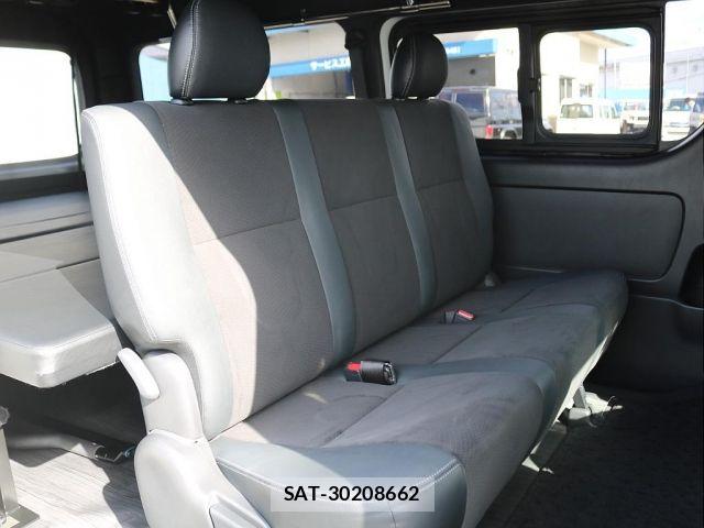 Toyota HIACE VAN 2019-01 7271996-7