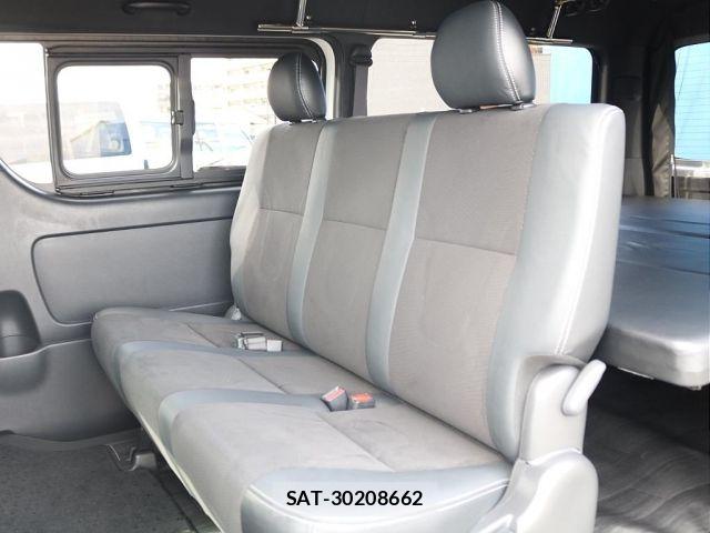 Toyota HIACE VAN 2019-01 7271996-8