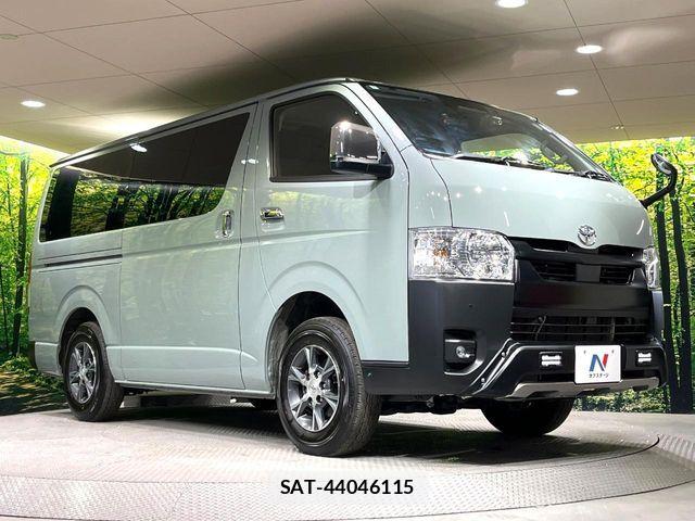 Toyota HIACE VAN 2025-10 7327376-15