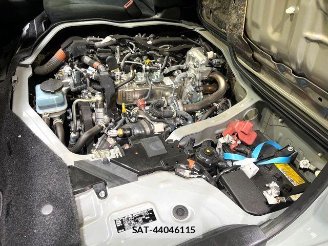 Toyota HIACE VAN 2025-10 7327376-17