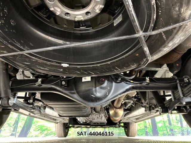 Toyota HIACE VAN 2025-10 7327376-18
