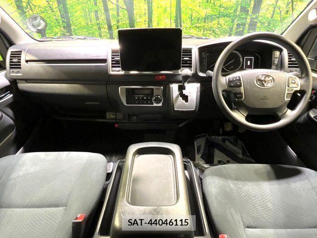Toyota HIACE VAN 2025-10 7327376-1