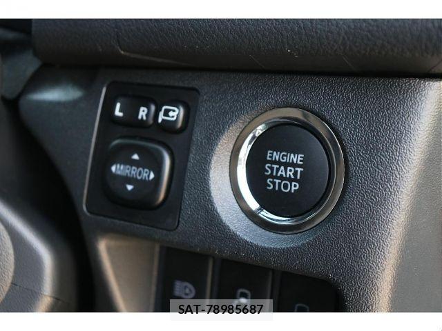 Toyota HIACE VAN 2023-01 7327370-10