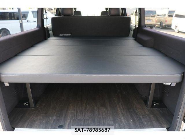 Toyota HIACE VAN 2023-01 7327370-15