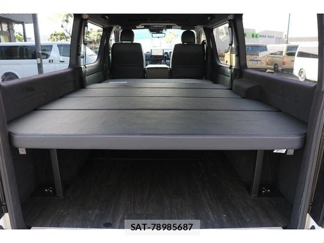 Toyota HIACE VAN 2023-01 7327370-19
