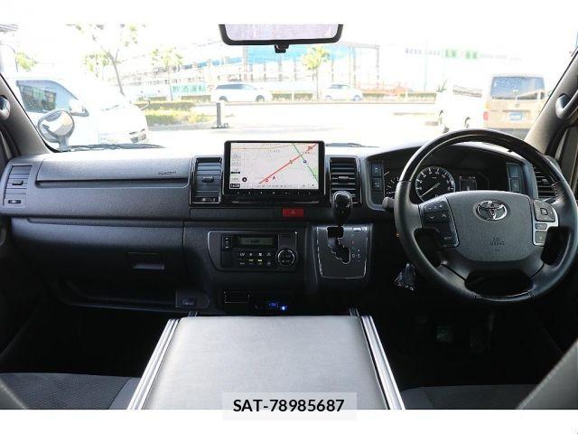 Toyota HIACE VAN 2023-01 7327370-3