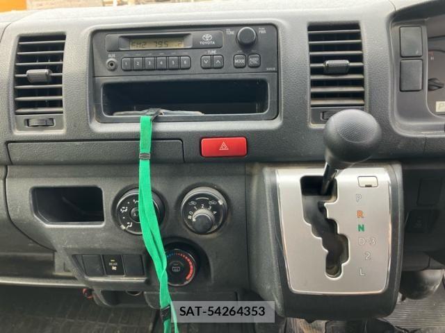Toyota HIACE VAN 2015-09 7327395-23
