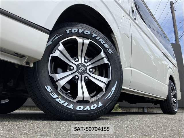 Toyota HIACE VAN 2022-10 7327385-9
