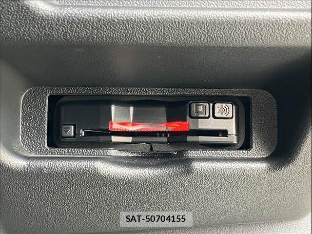 Toyota HIACE VAN 2022-10 7327385-17