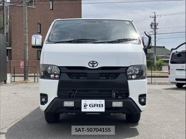 Toyota HIACE VAN 2022-10 7327385-1