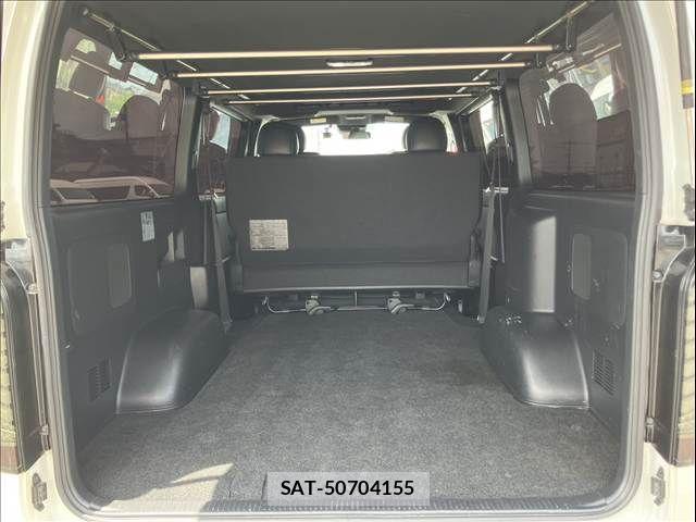 Toyota HIACE VAN 2022-10 7327385-19