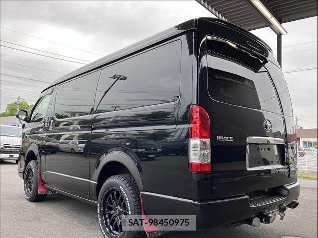 Toyota HIACE VAN 2019-03 7327386-15