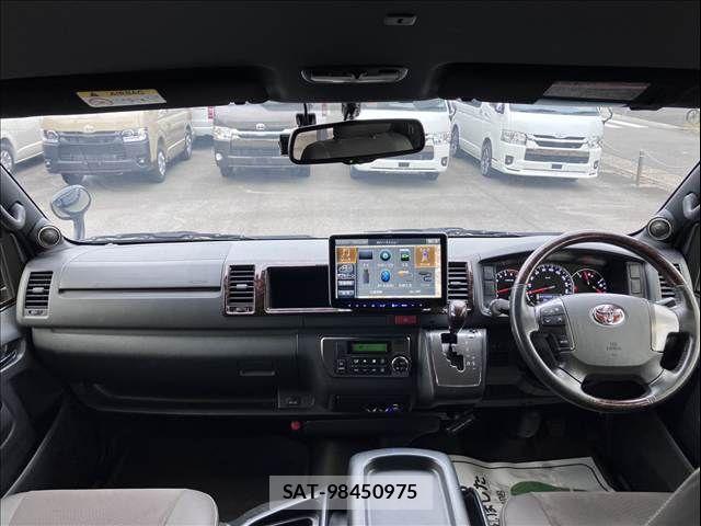 Toyota HIACE VAN 2019-03 7327386-3