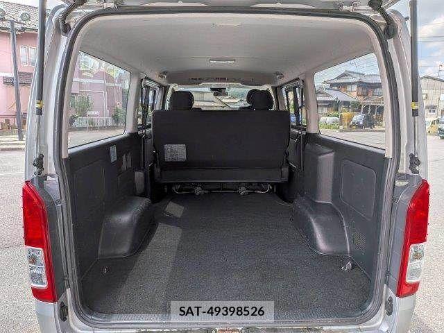 Toyota HIACE VAN 2019-05 7327394-9
