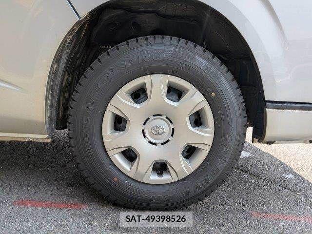 Toyota HIACE VAN 2019-05 7327394-13