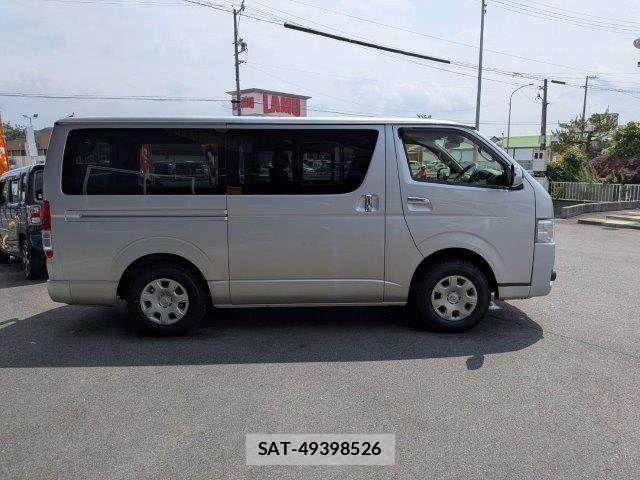 Toyota HIACE VAN 2019-05 7327394-16