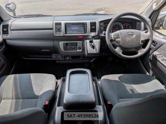 Toyota HIACE VAN 2019-05 7327394-2