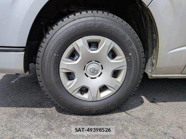 Toyota HIACE VAN 2019-05 7327394-29