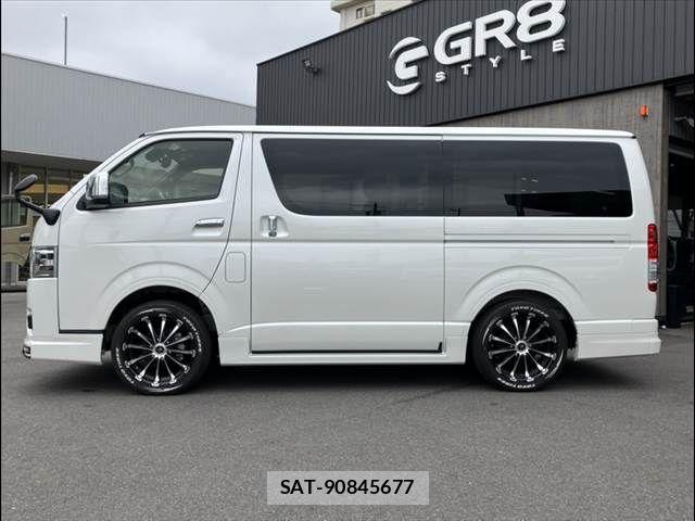 Toyota HIACE VAN 2025-07 7327375-13