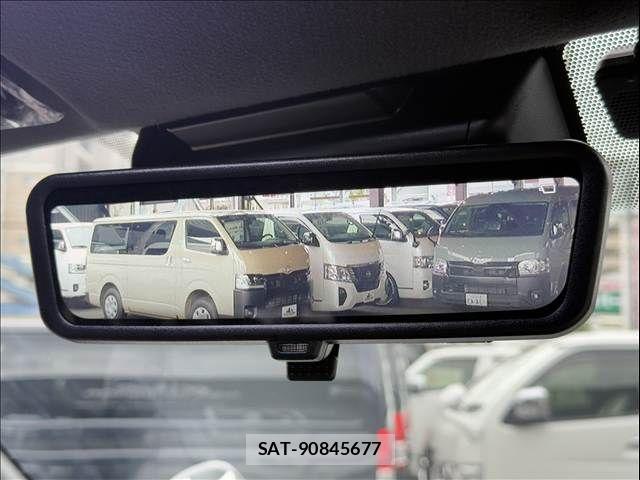Toyota HIACE VAN 2025-07 7327375-17