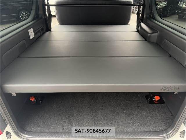 Toyota HIACE VAN 2025-07 7327375-19