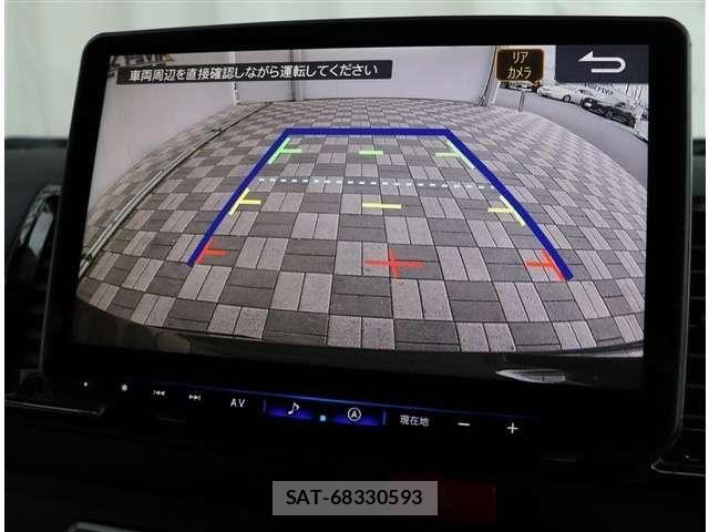 Toyota HIACE VAN 2021-08 7327381-11