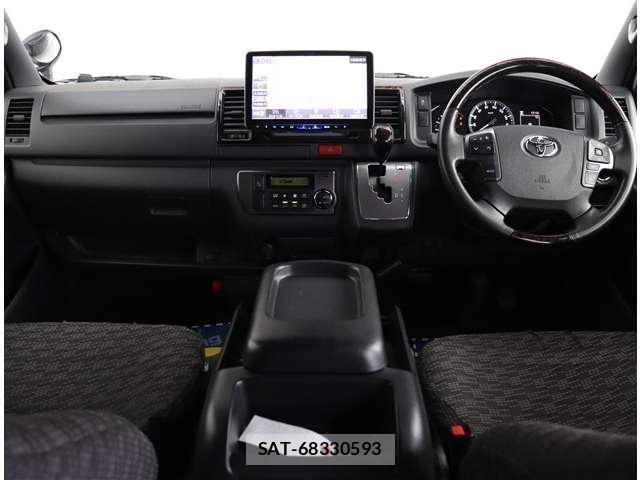 Toyota HIACE VAN 2021-08 7327381-1