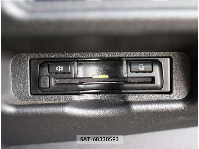 Toyota HIACE VAN 2021-08 7327381-23