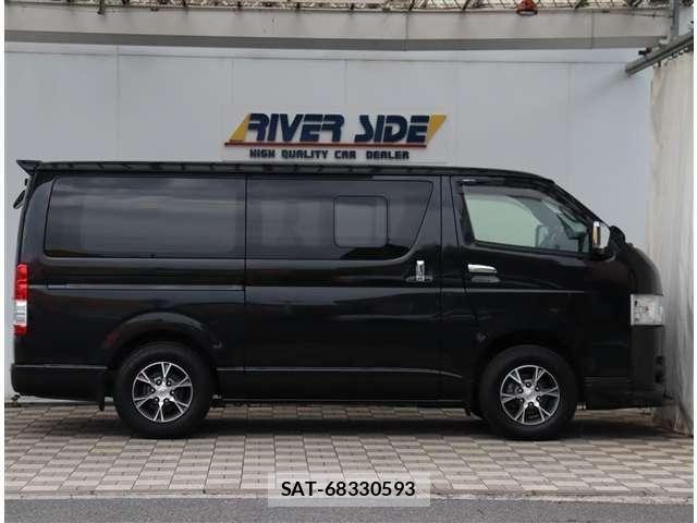 Toyota HIACE VAN 2021-08 7327381-4