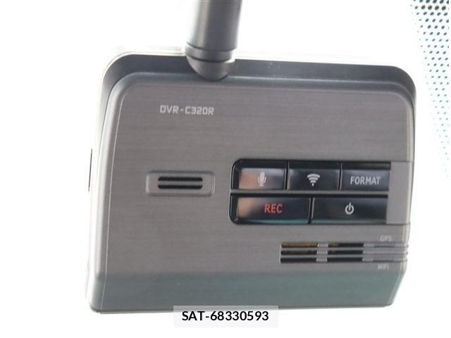 Toyota HIACE VAN 2021-08 7327381-8