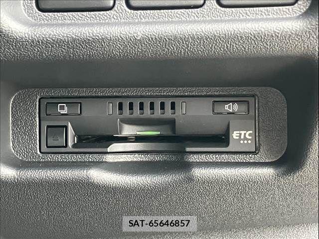 Toyota HIACE VAN 2025-11 7327377-17