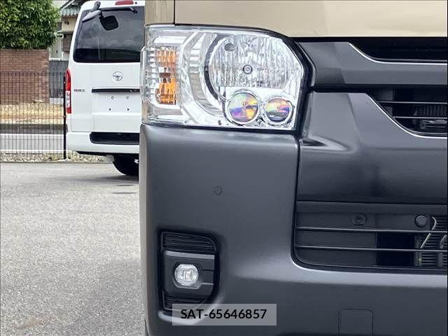 Toyota HIACE VAN 2025-11 7327377-8