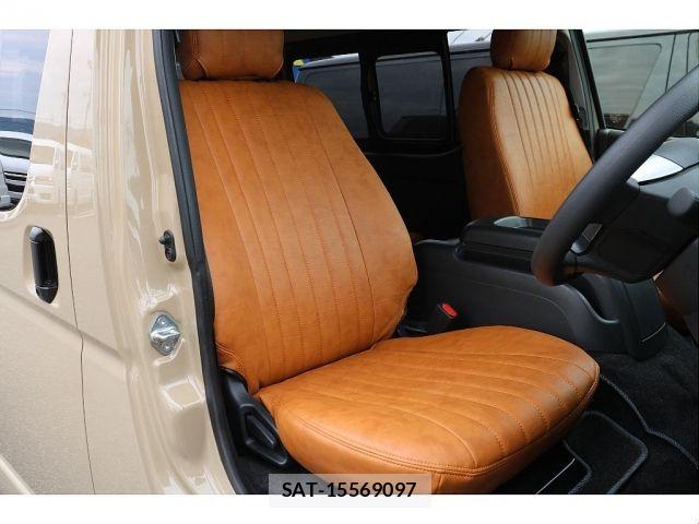Toyota HIACE VAN 2025-01 7327371-11