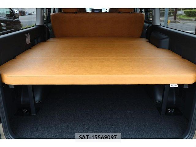 Toyota HIACE VAN 2025-01 7327371-15