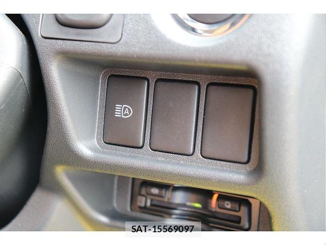 Toyota HIACE VAN 2025-01 7327371-8
