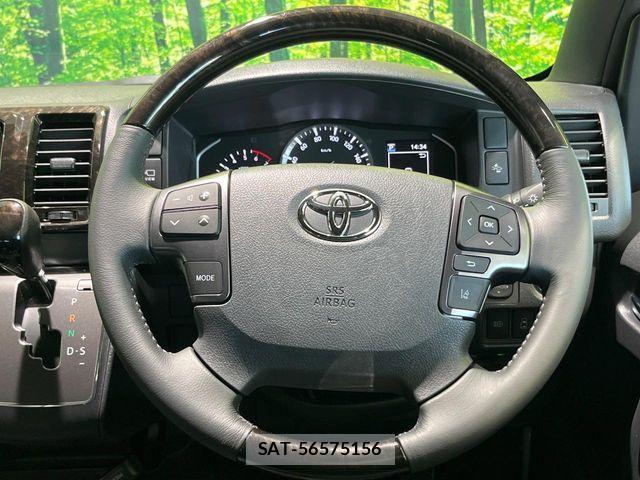Toyota HIACE VAN 2023-12 7327387-10