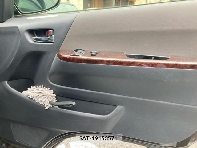 Toyota HIACE VAN 2019-05 7327388-10