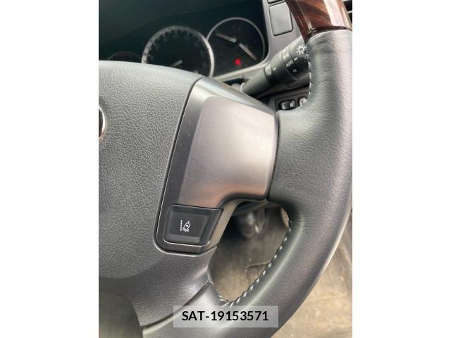 Toyota HIACE VAN 2019-05 7327388-14