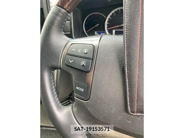 Toyota HIACE VAN 2019-05 7327388-15