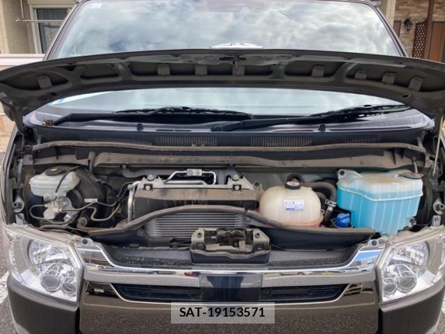 Toyota HIACE VAN 2019-05 7327388-18