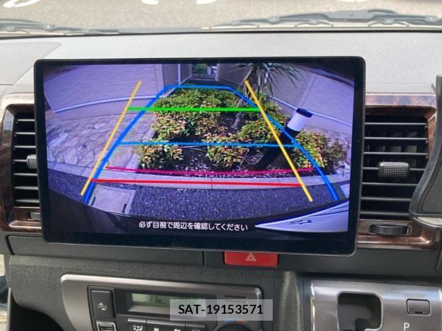 Toyota HIACE VAN 2019-05 7327388-26