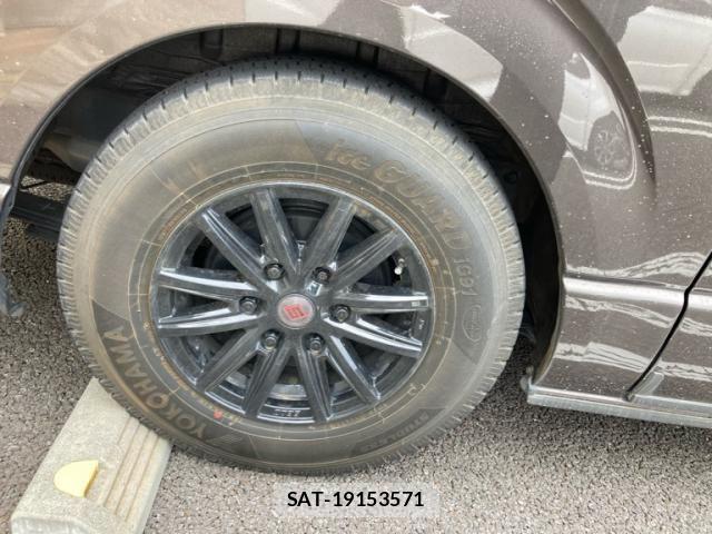 Toyota HIACE VAN 2019-05 7327388-6