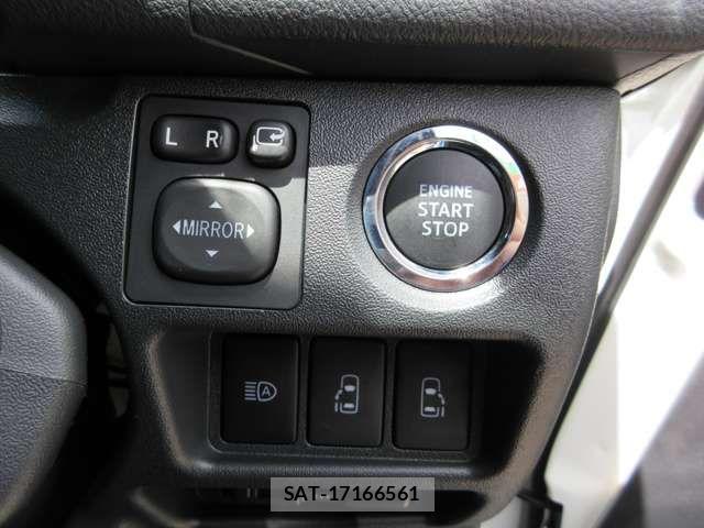Toyota HIACE VAN 2025-06 7327379-11