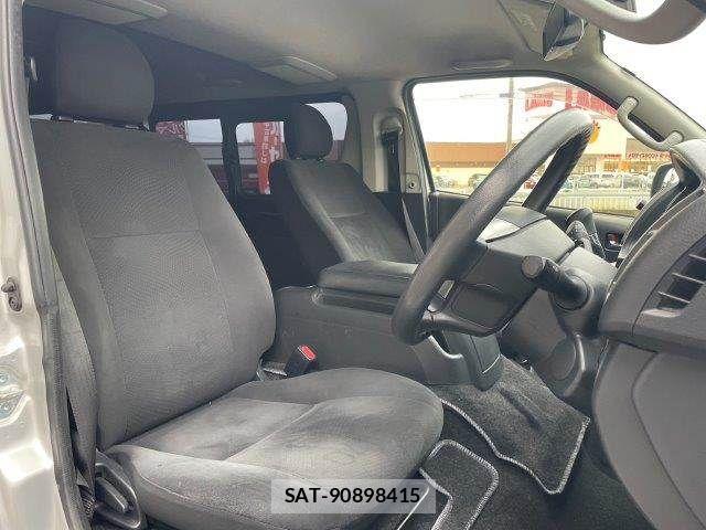 Toyota HIACE VAN 2019-11 7327390-9